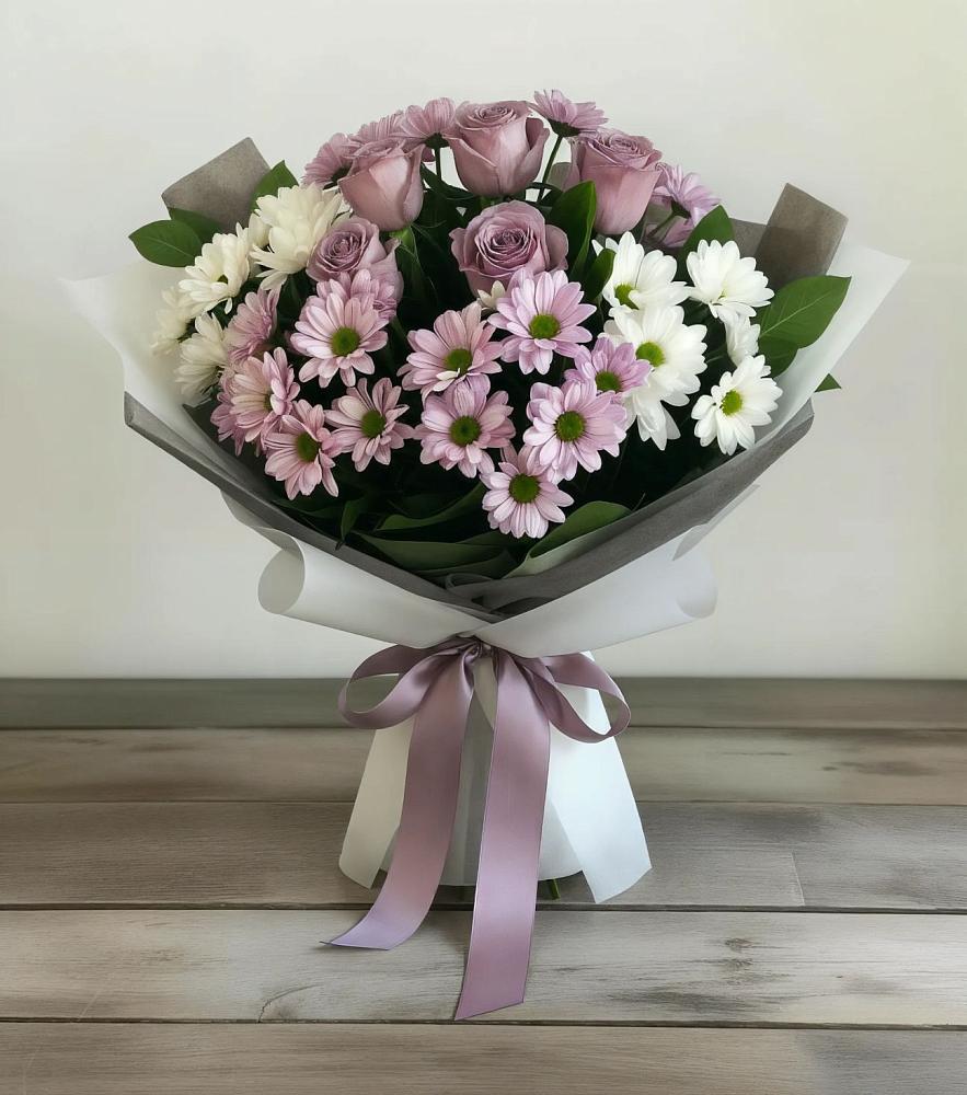 Букет цветов из: Хризантемы и Розы в Наро-Фоминске