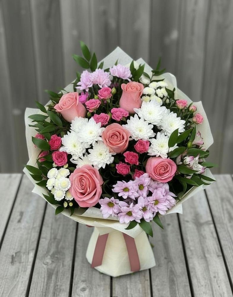Букет цветов из: Альстромерии, Гвоздики, Розы и Хризантемы в Наро-Фоминске