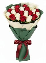 Букет Микс из красных и белых роз #REPLACE_PRED# Наро-Фоминске