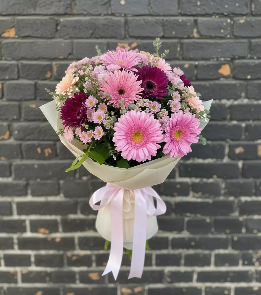 Букет цветов из: Герберы и Хризантемы в Наро-Фоминске