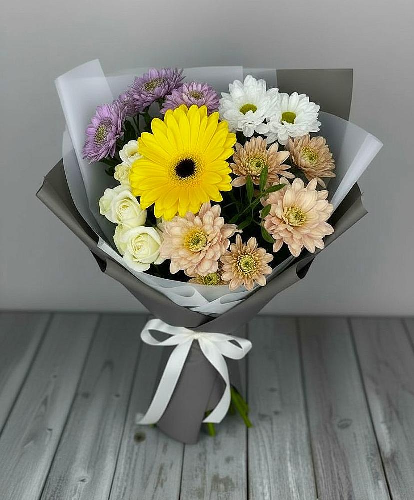 Букет цветов из: Розы, Герберы и Хризантемы в Наро-Фоминске