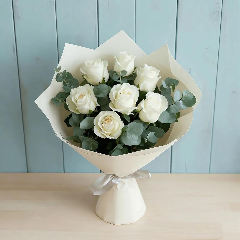 Букет Белые розы в Эвкалипте в Наро-Фоминске