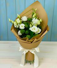 Букет цветов из:  Хризантемы и Лизиантусы #REPLACE_PRED# Наро-Фоминске