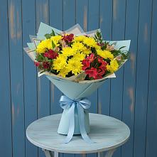 Букет цветов из:  Альстромерии и Хризантемы в Наро-Фоминске